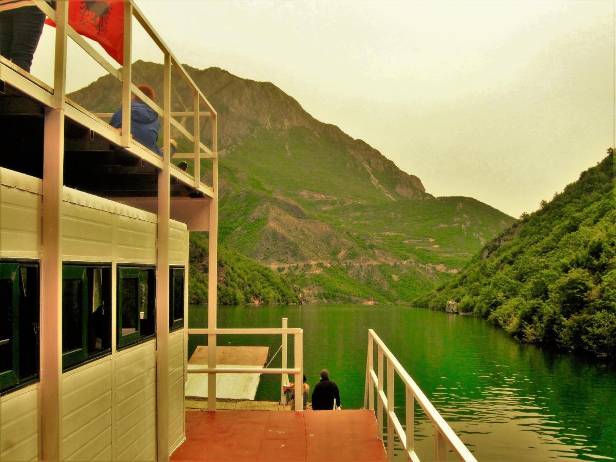 Rozafa Ferry & Accommodation Koman Exterior photo